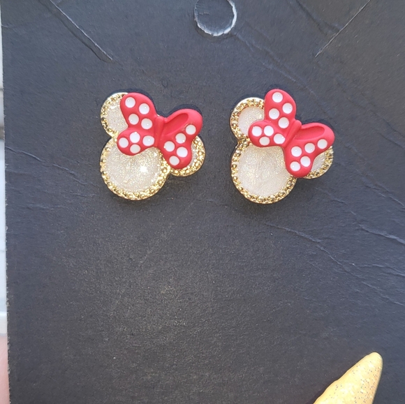 Minne Mouse moonstone stud earrings - Picture 2 of 9